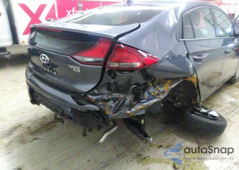 2017 Hyundai Ioniq Hybrid Blue z USA, uszkodzony, nr VIN KMHC65LC6HU032269